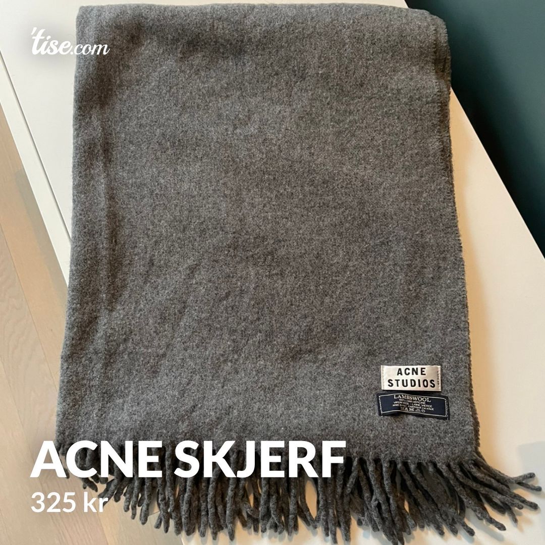 Acne skjerf