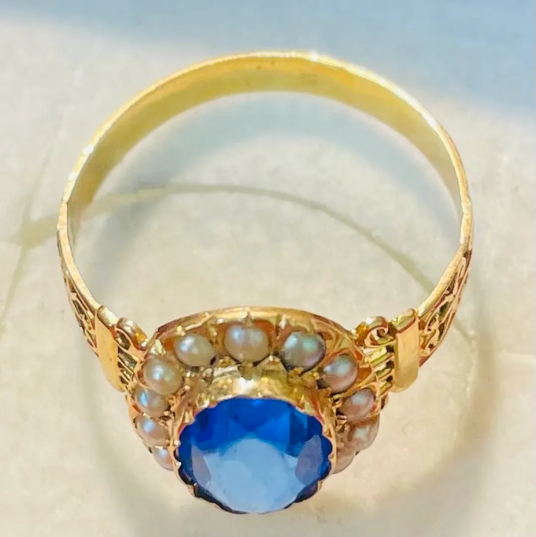 Antique gold ring