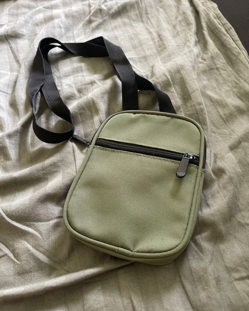 Crossbody taske