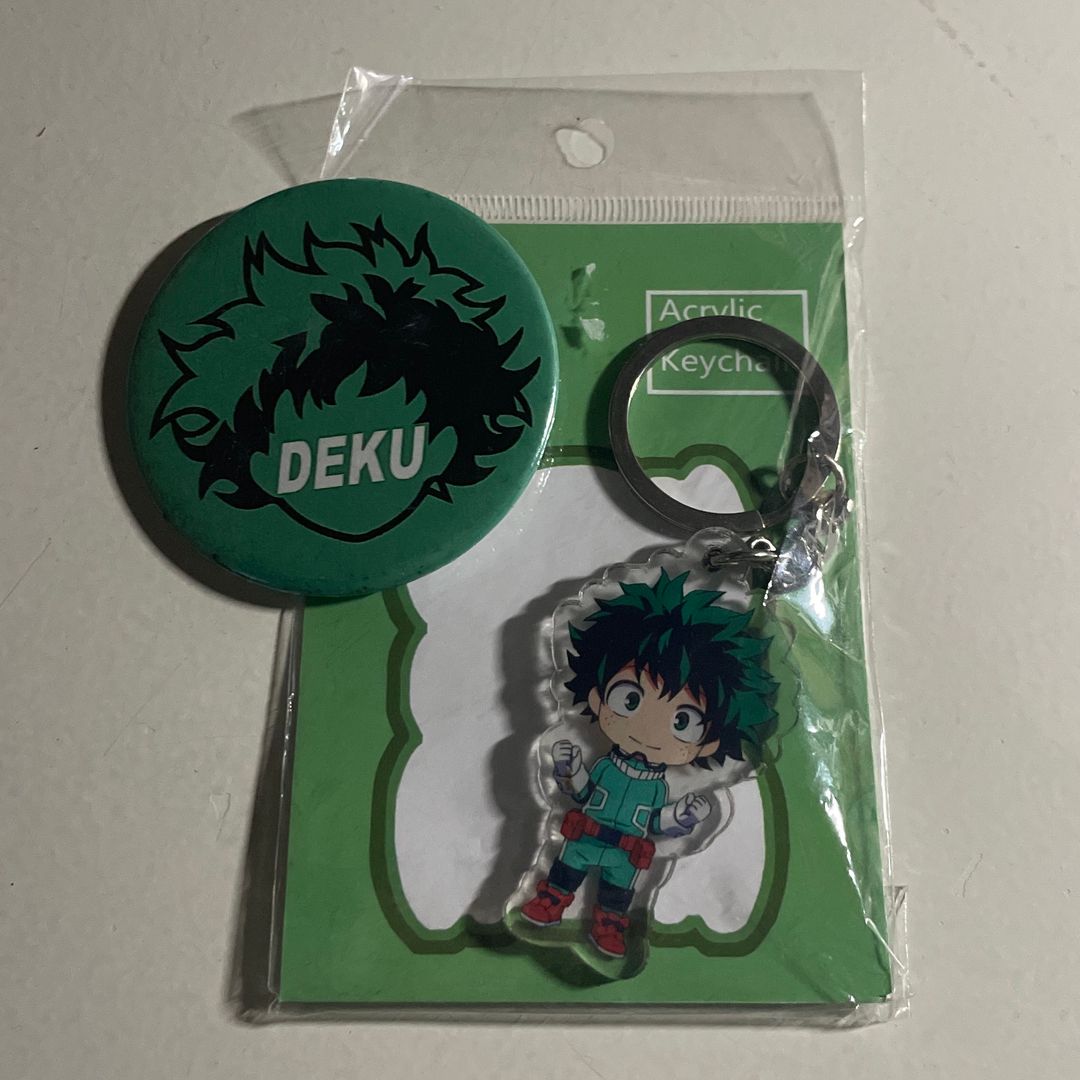 Deku pin og keychain