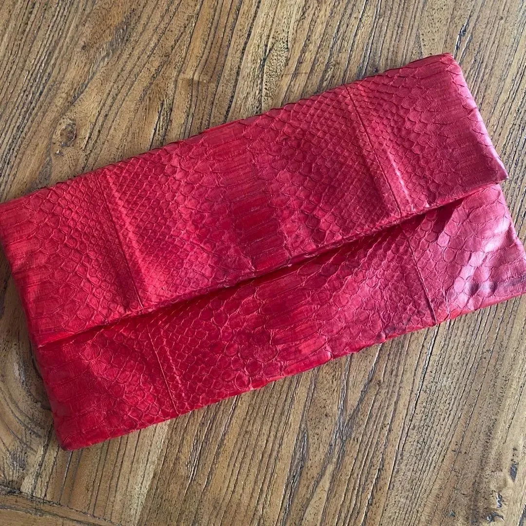 Trendy rød clutch