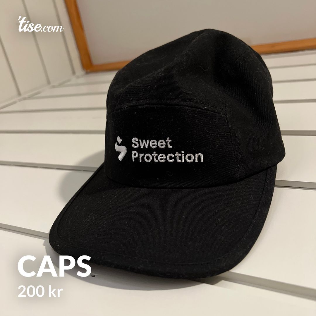 Caps