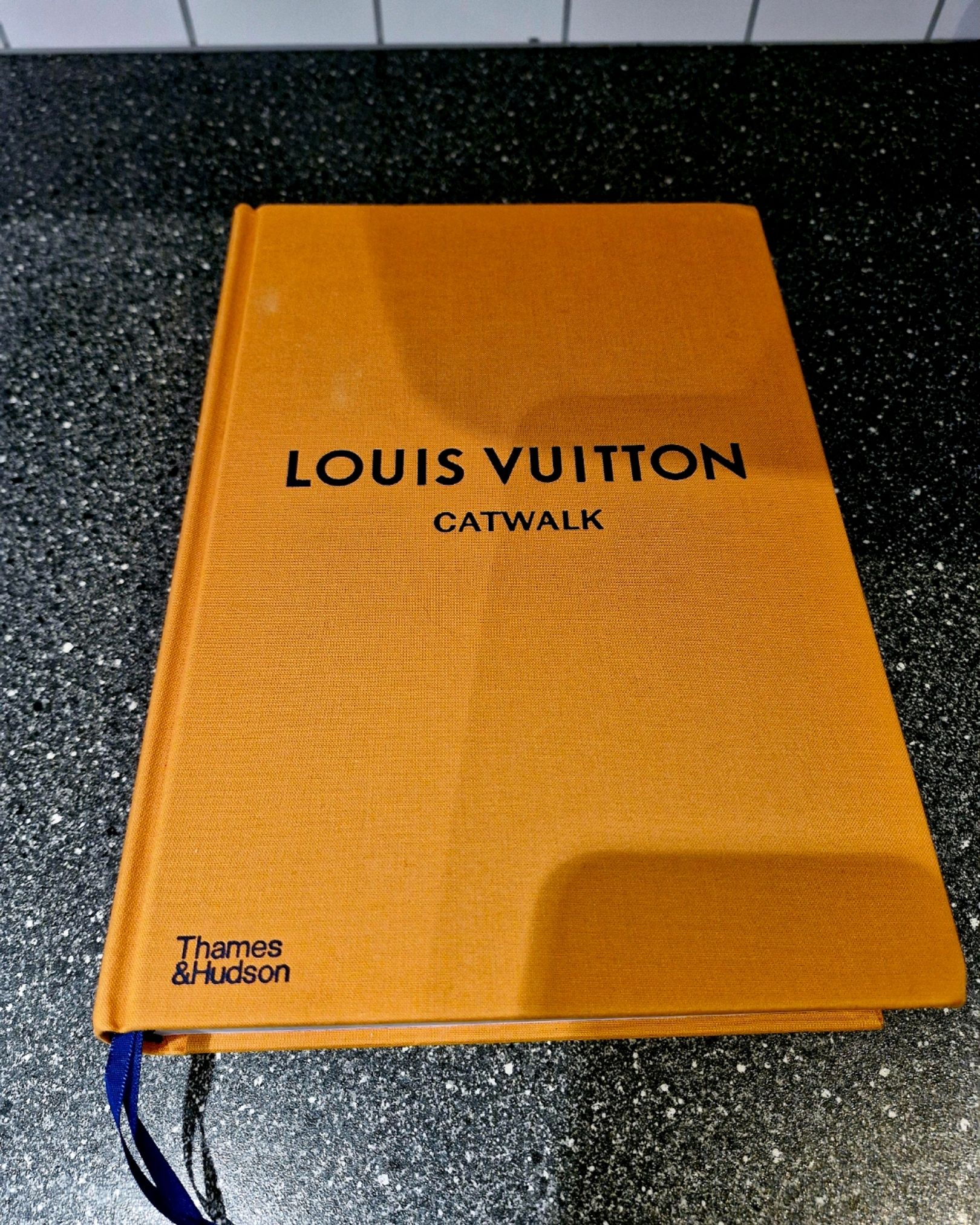 Louis Vuitton Bok