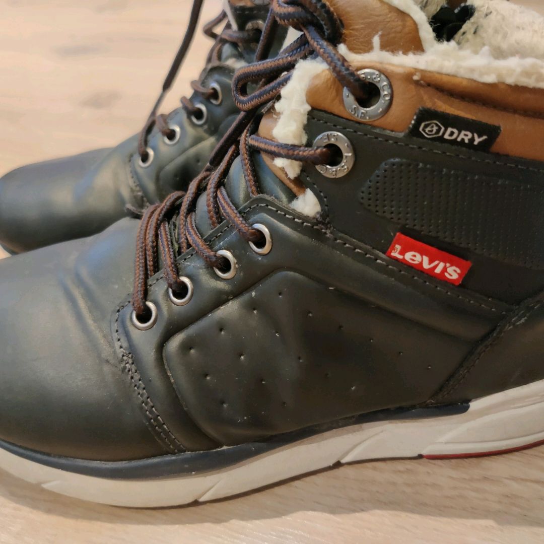 Levis Vintersko 36