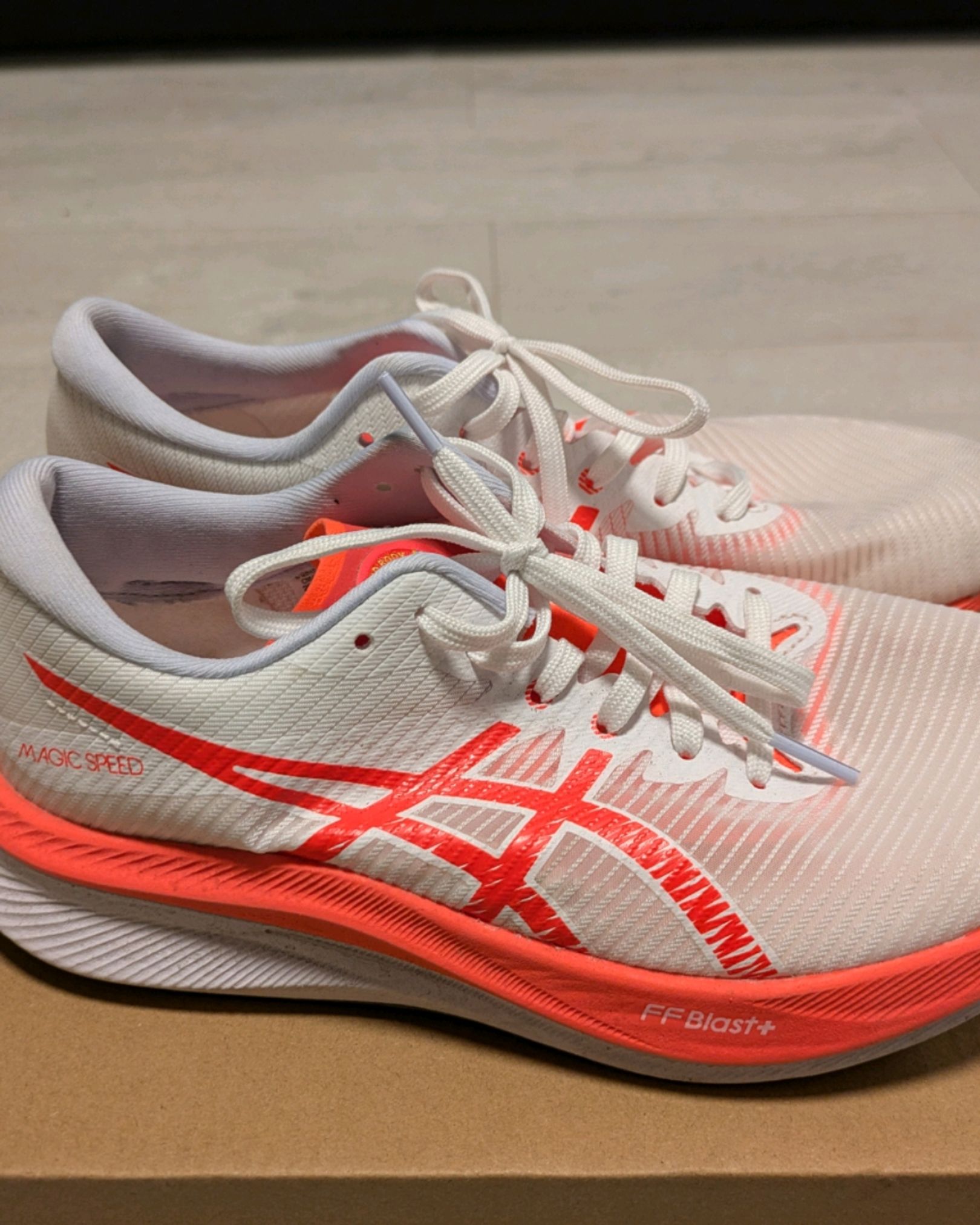 Asics Magic Speed 3