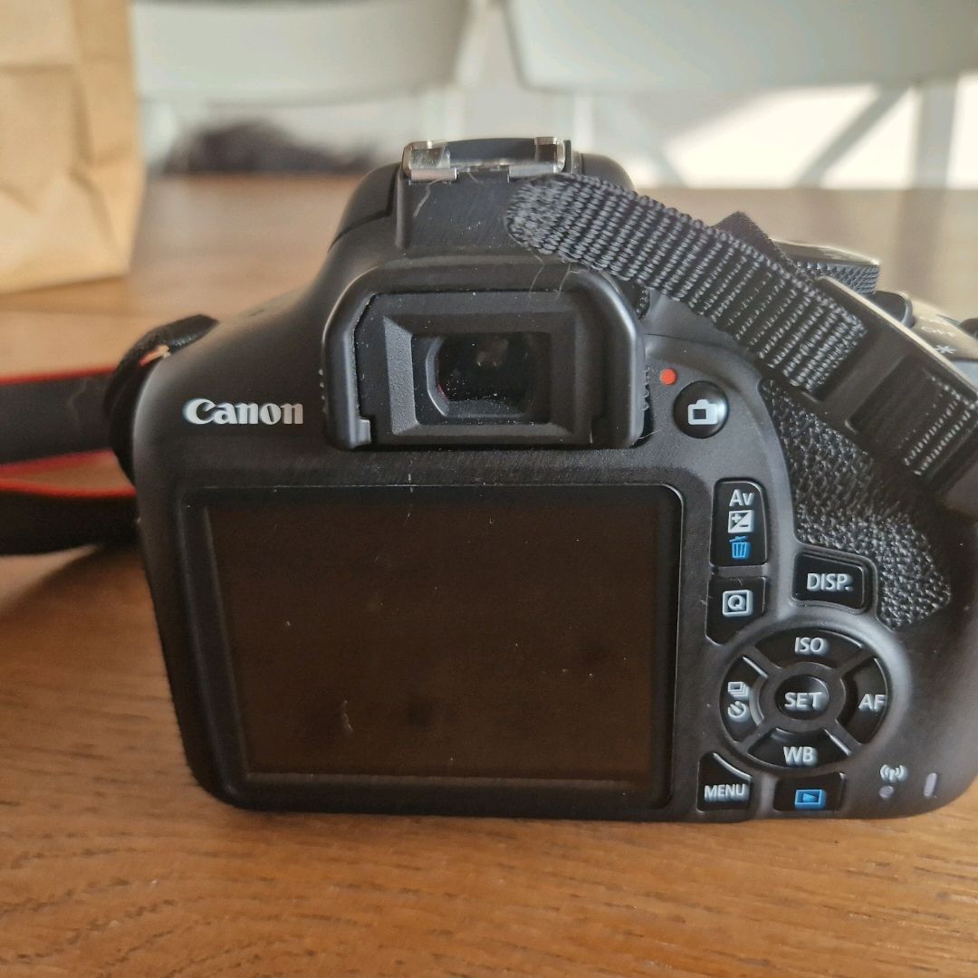 Canon Eos1300d