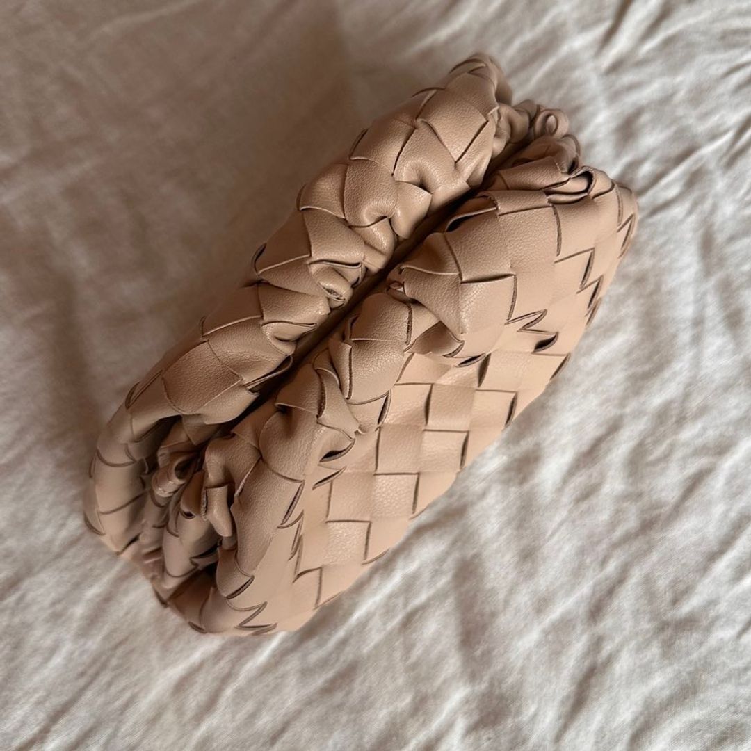 Braided clutch