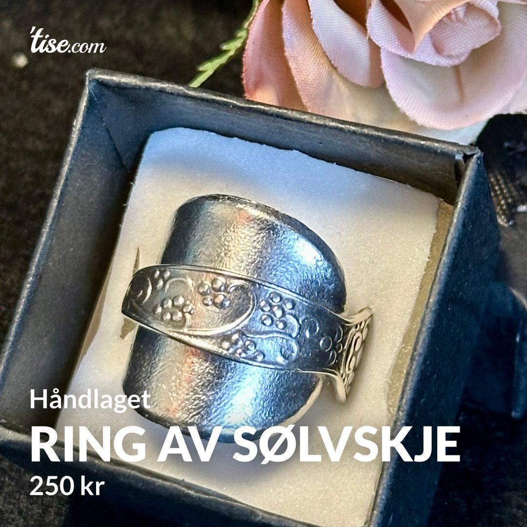 Ring av sølvskje