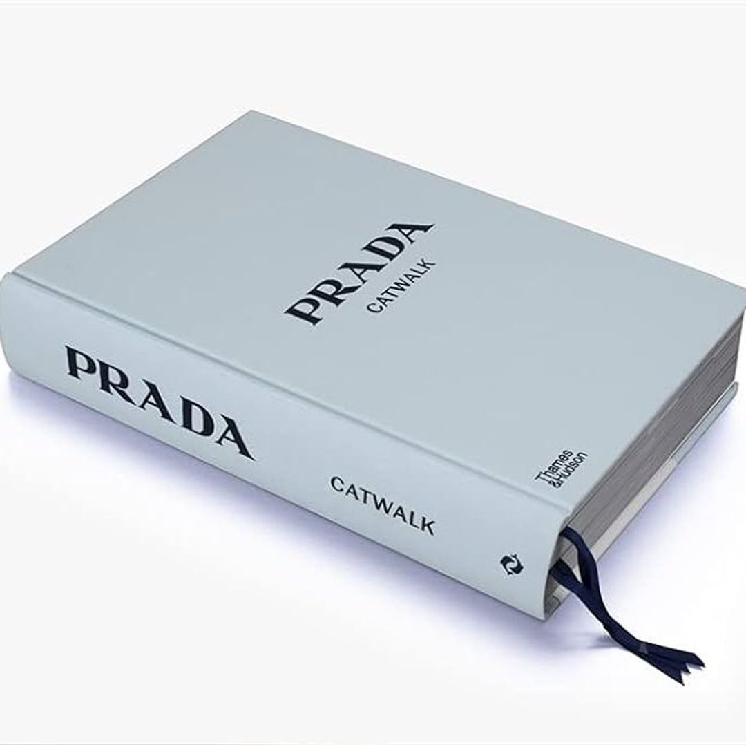 Prada bok