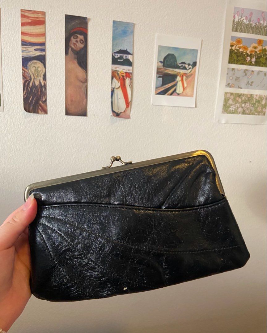 Clutch purse