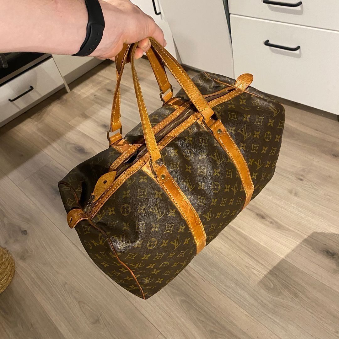 LOUIS VUITTON