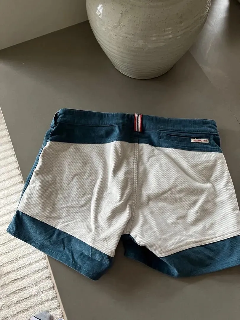 Amundsen shorts