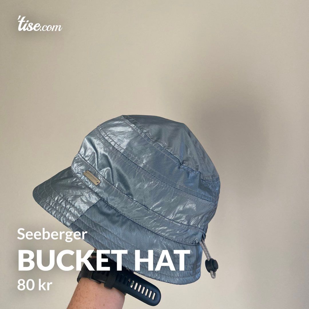 Bucket hat