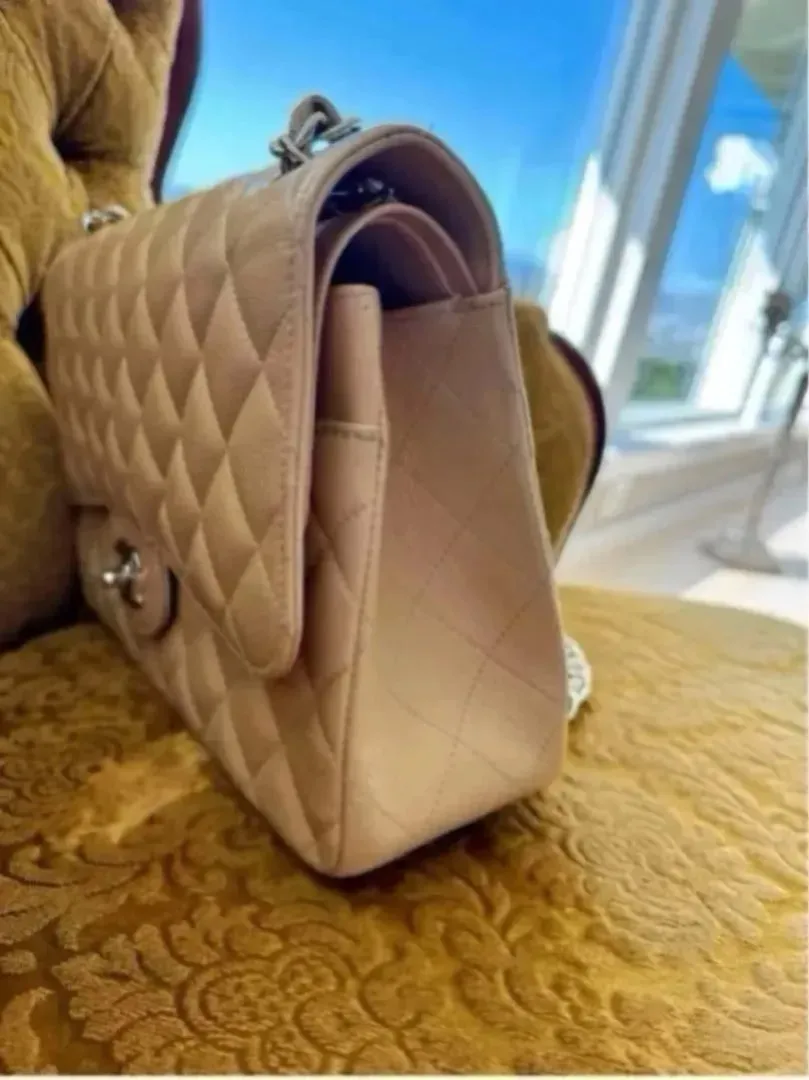 Chanel Jumbo 255