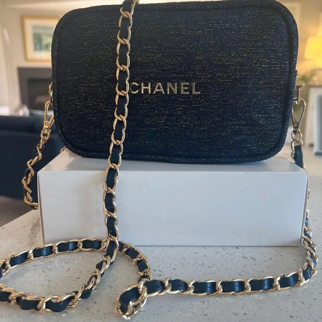 Chanel pouch