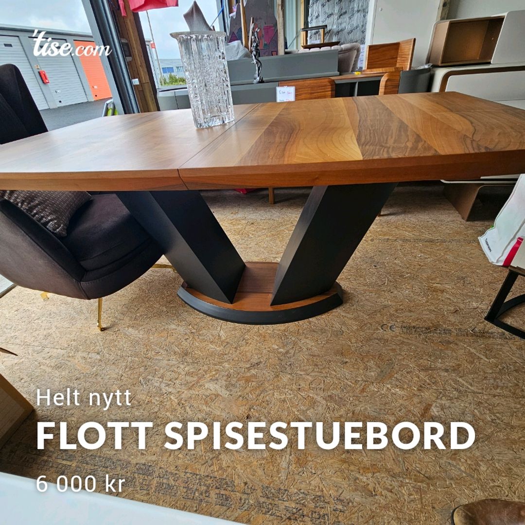 Flott Spisestuebord