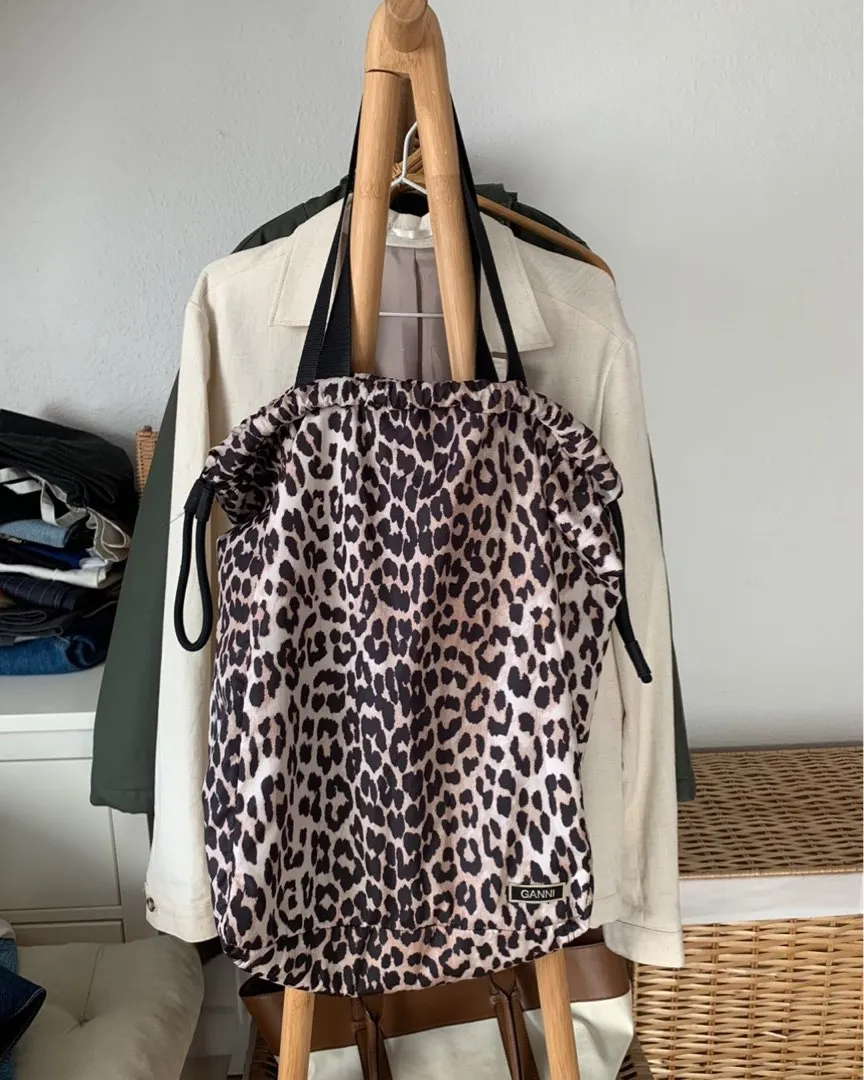 Ganni leopard tote