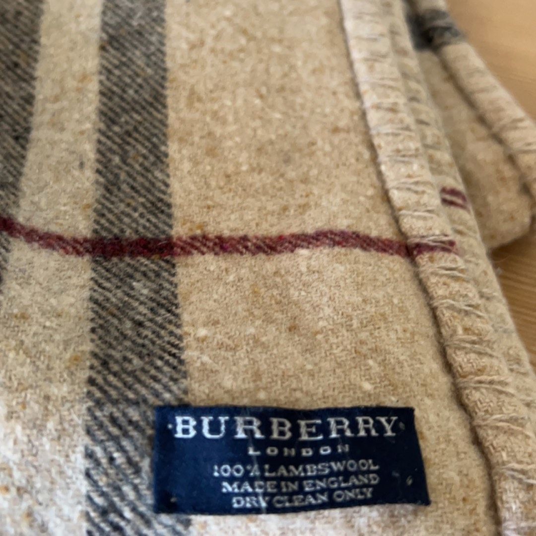 Burberry ullteppe