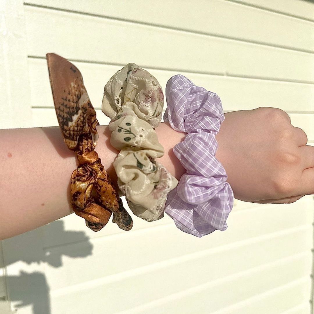 3 cute scrunchies