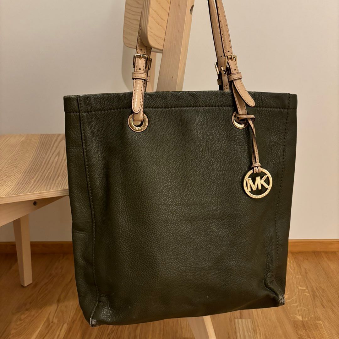 Michael Kors laukku