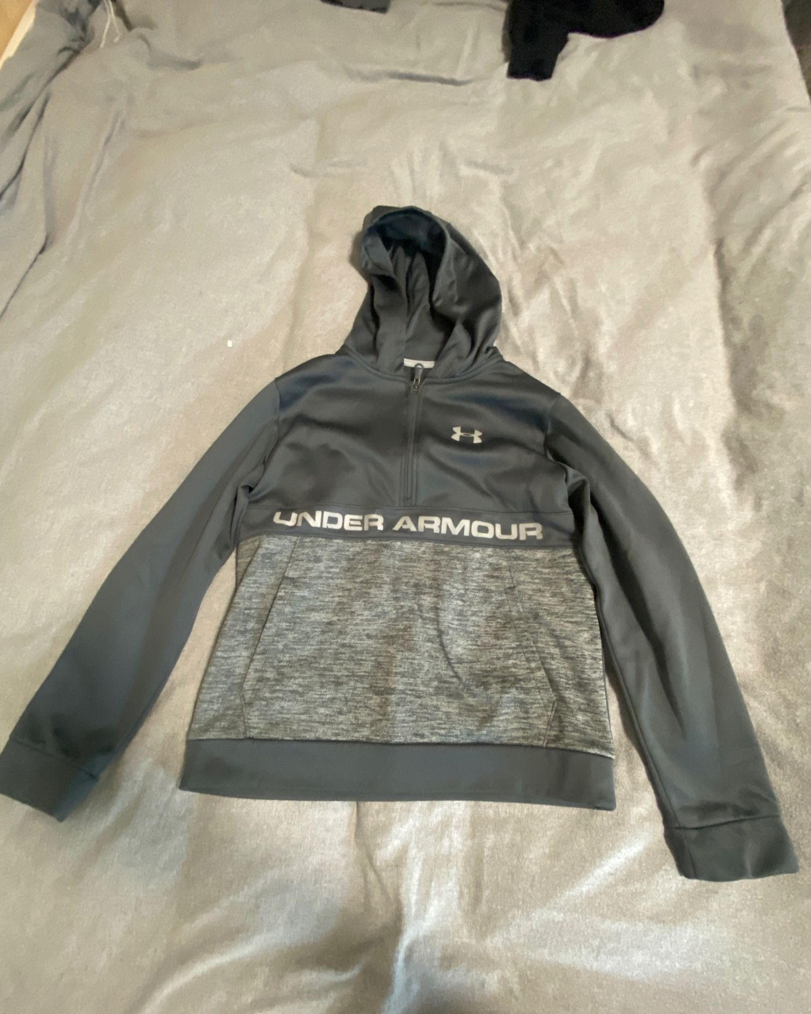 Under armour huppari