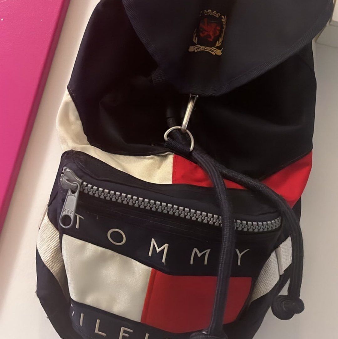 Tommy hilfiger taske