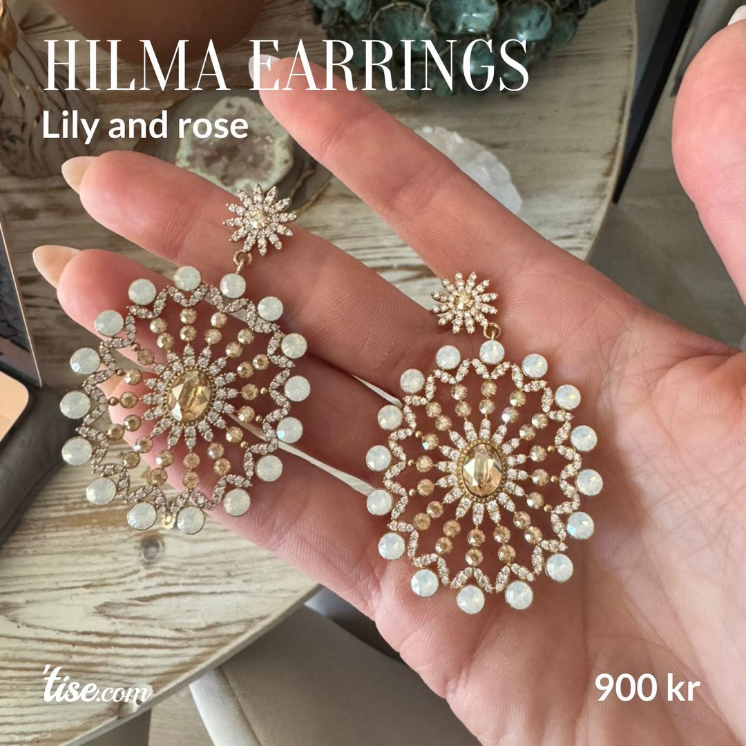 Hilma earrings