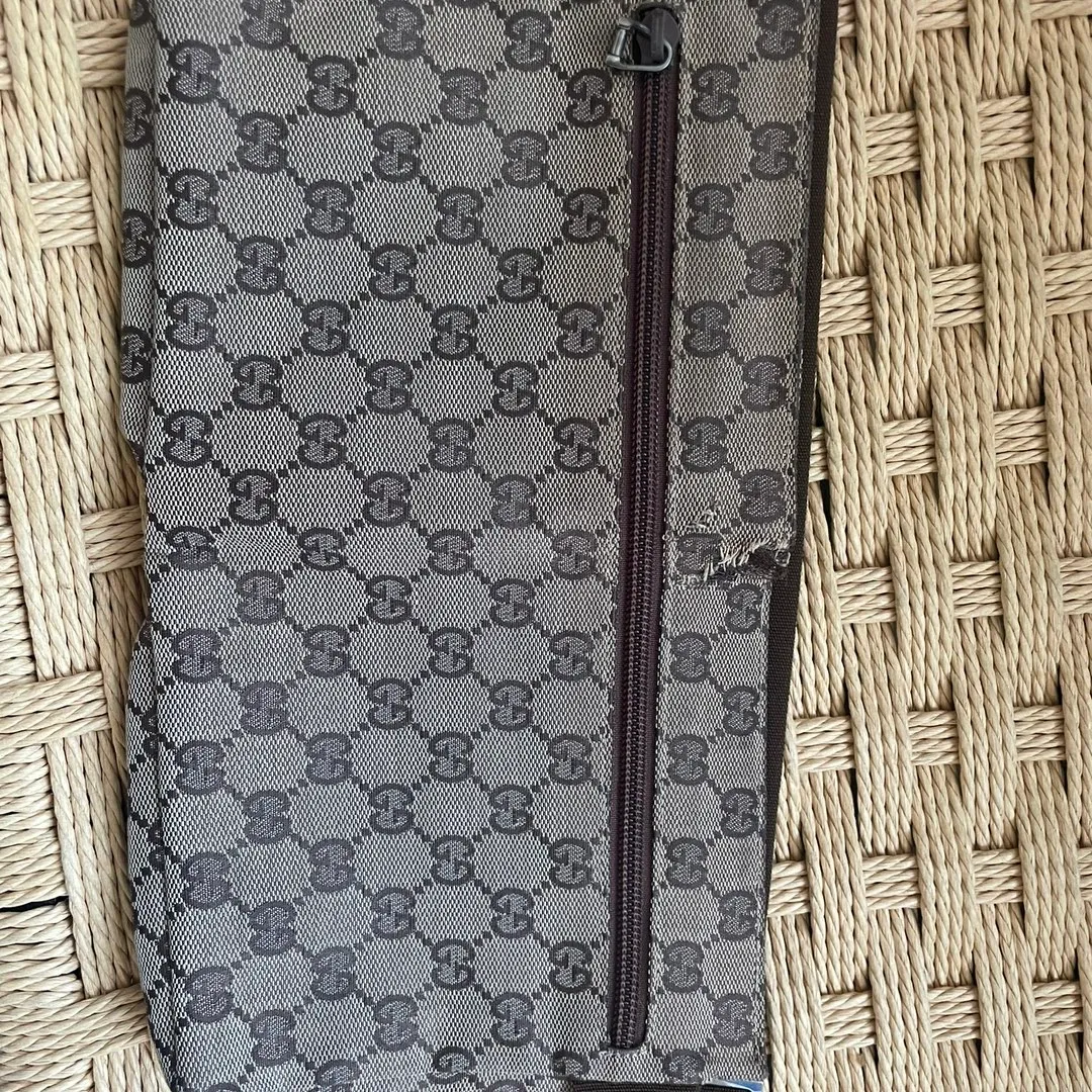 Gucci cross body bag