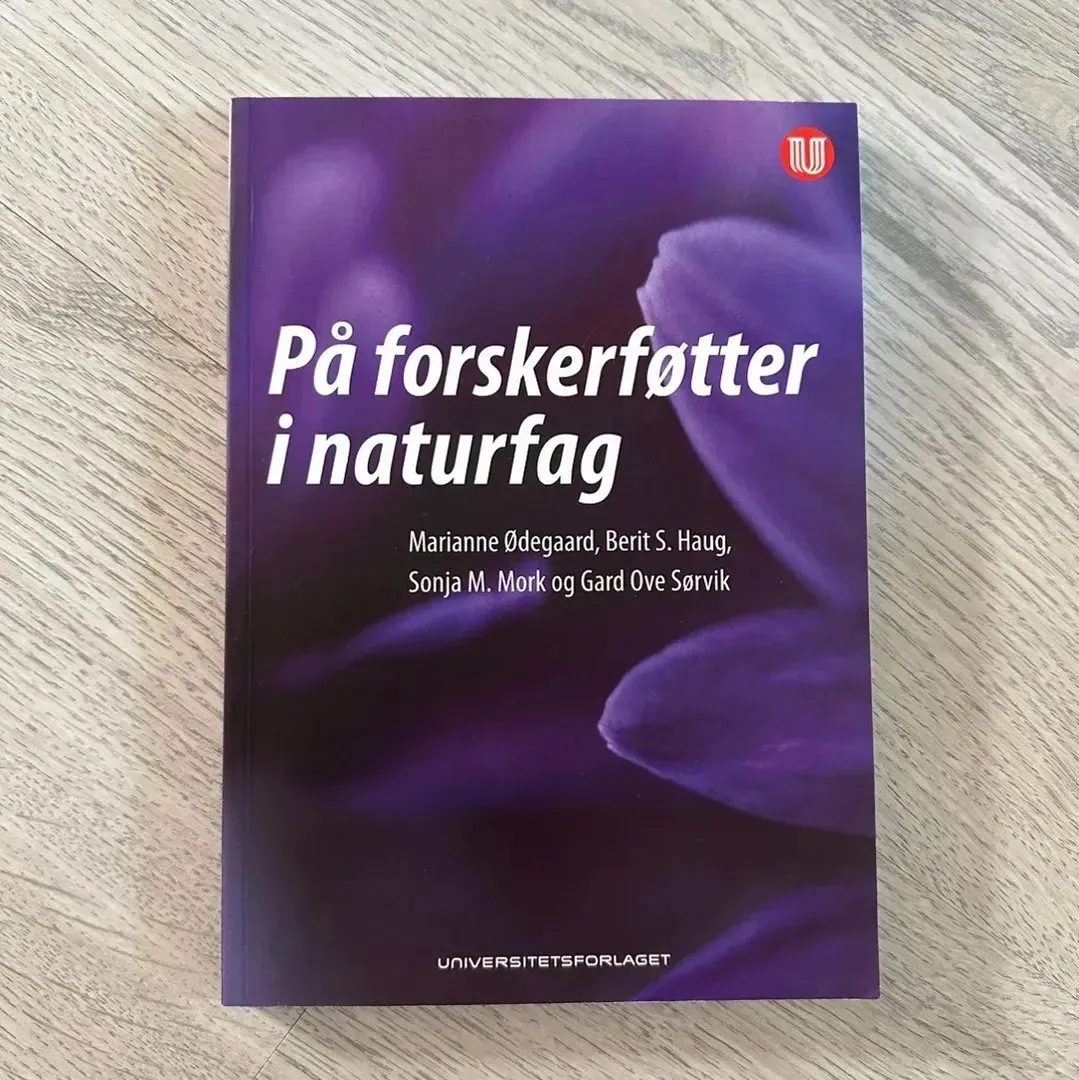 På forskerføtter i