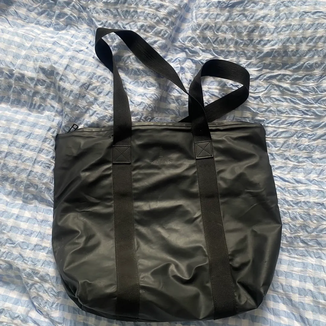 RAINS TOTEBAG/ VESKE