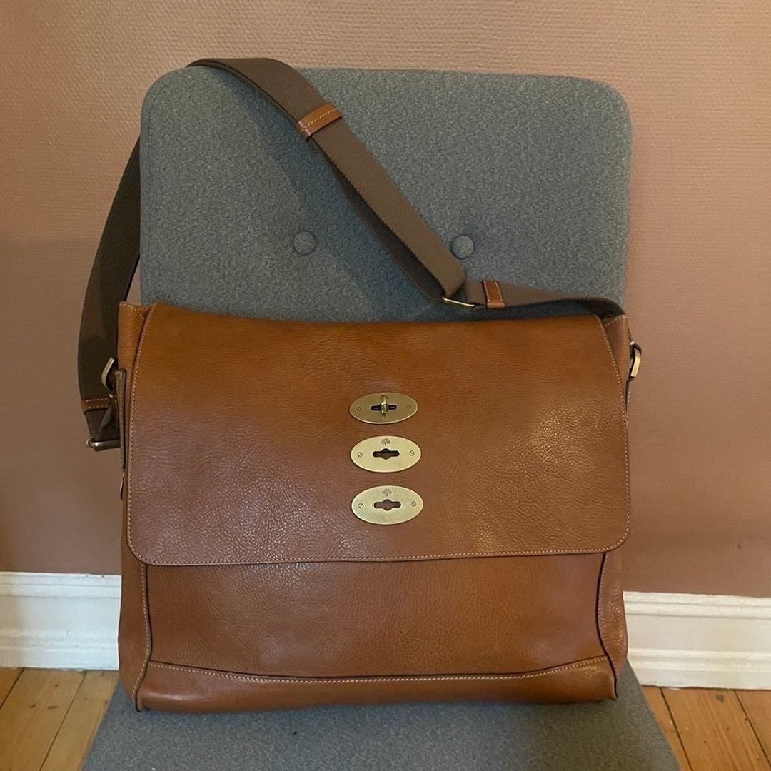 Messenger bag