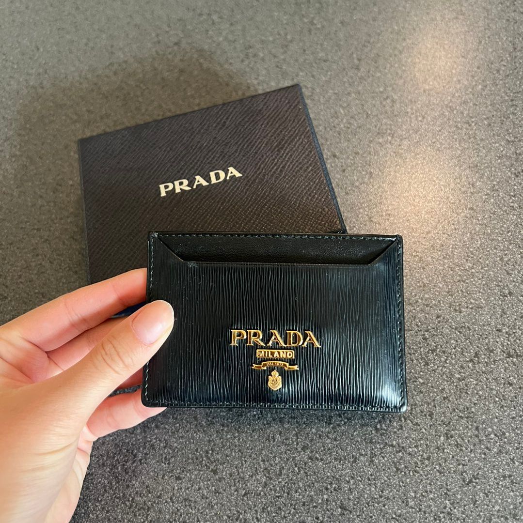 prada kortholder