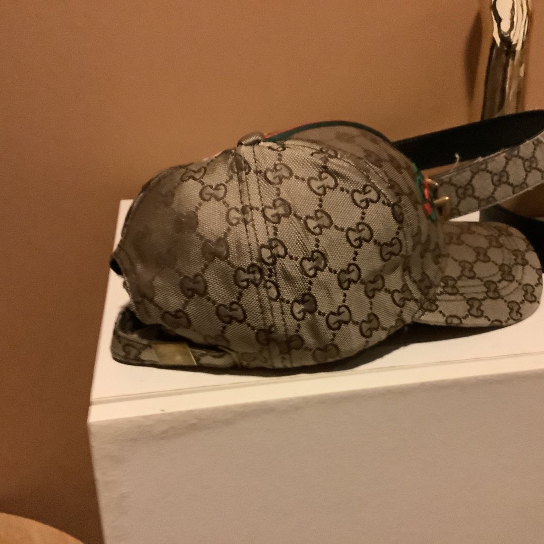 Gucci caps