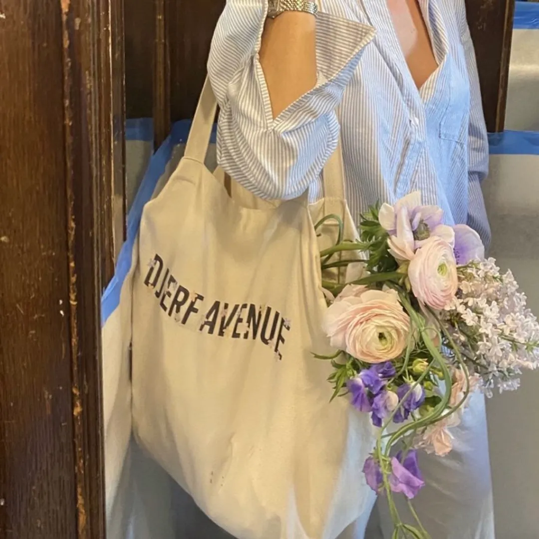 Djerf tote bag