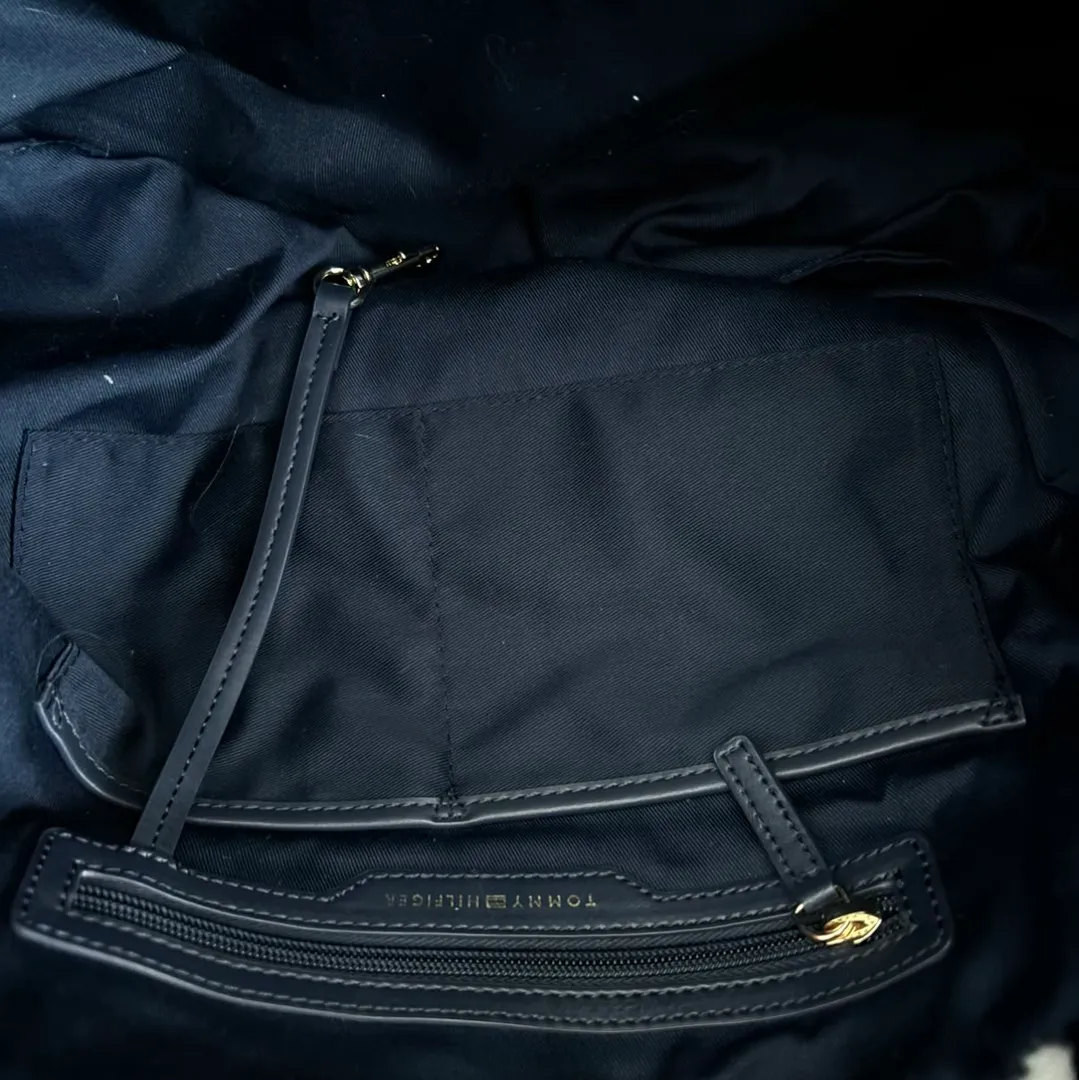 Tommy Hilfiger bag