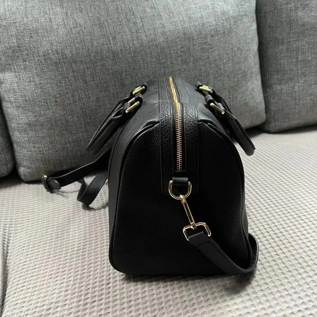 Dark department bag