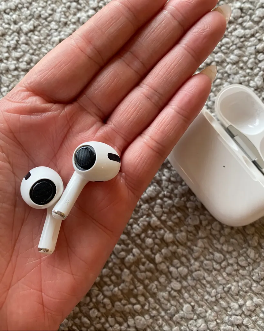 AirPods Pro 2nd Gen.