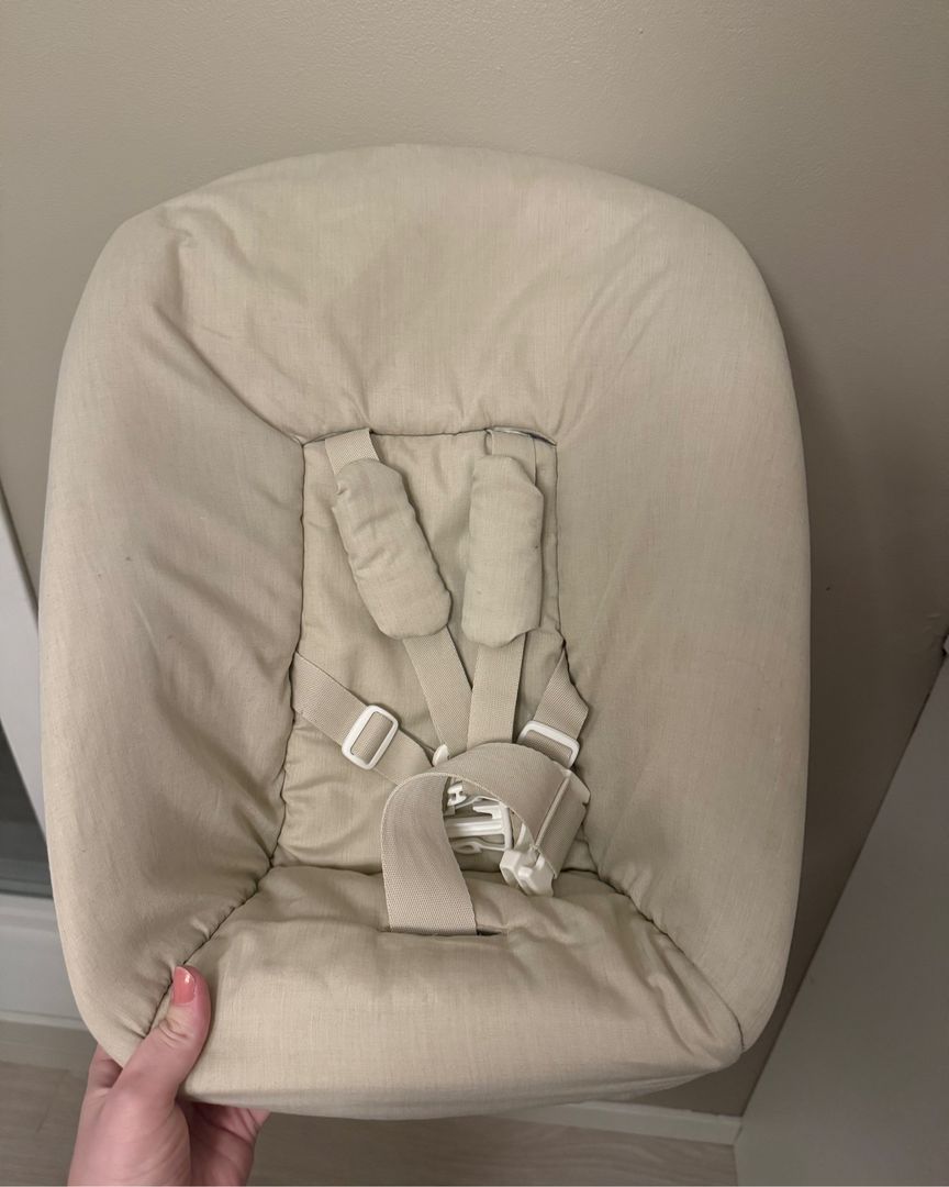 Newborn seat