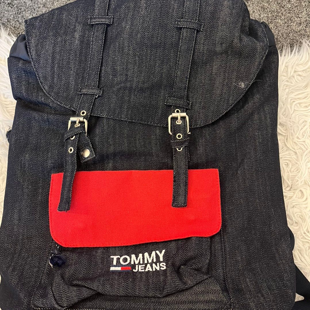 Tommy hilfiger taske