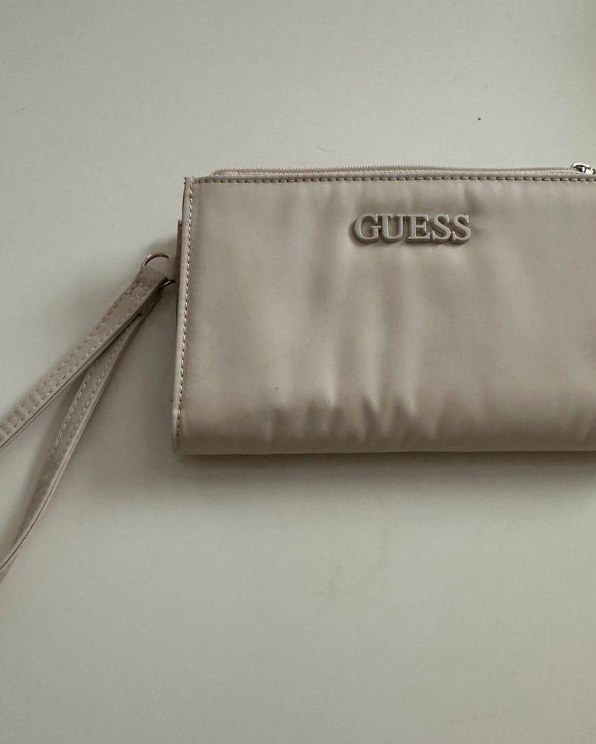 Guess Wallet