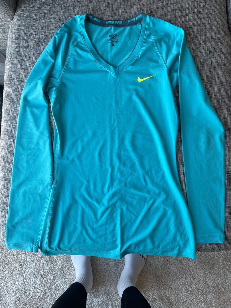 Nike treningsgenser