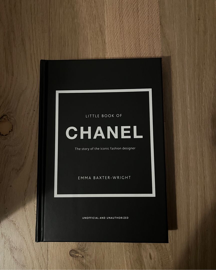 Littlebook of Chanel