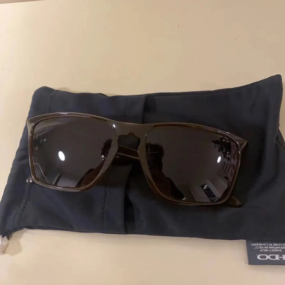 Oakley sylas