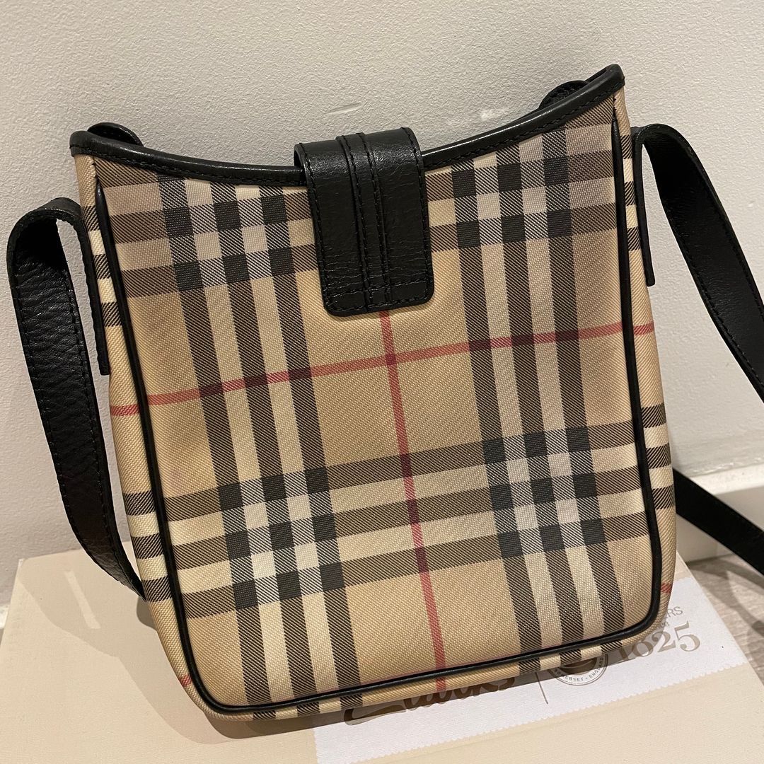 Burberry crossover