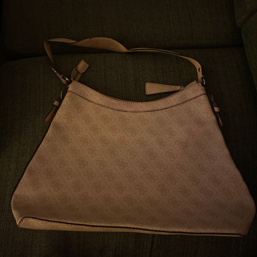 Guess bag