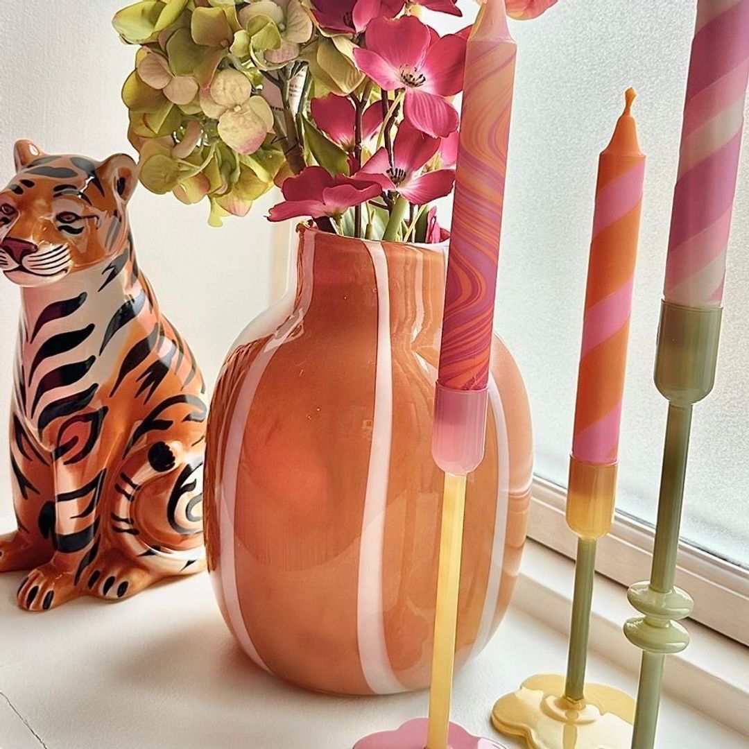 Glass vase striper
