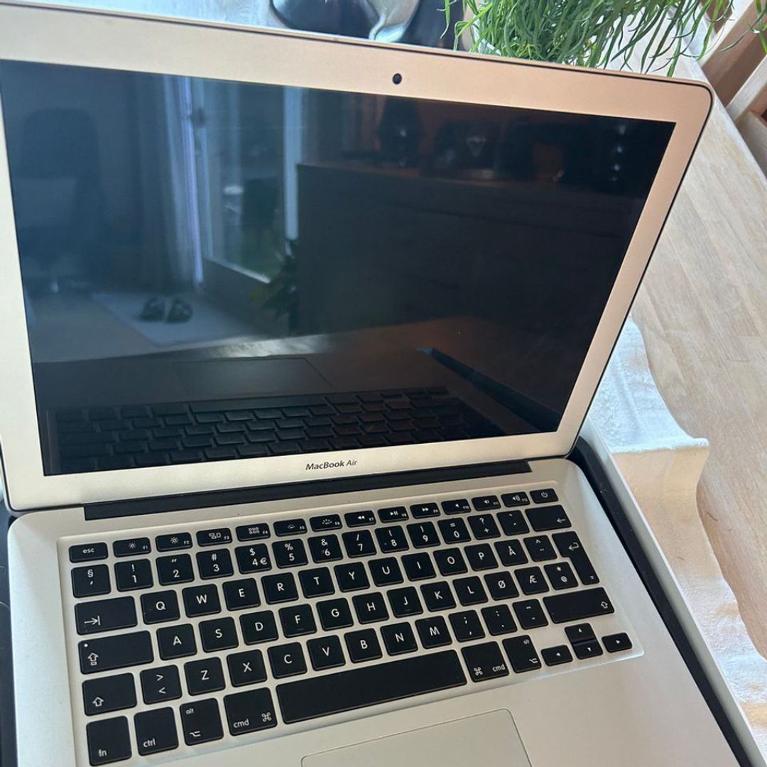 Apple MacBook Air 13