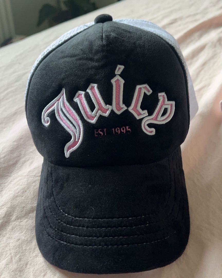 Juicy couture cap