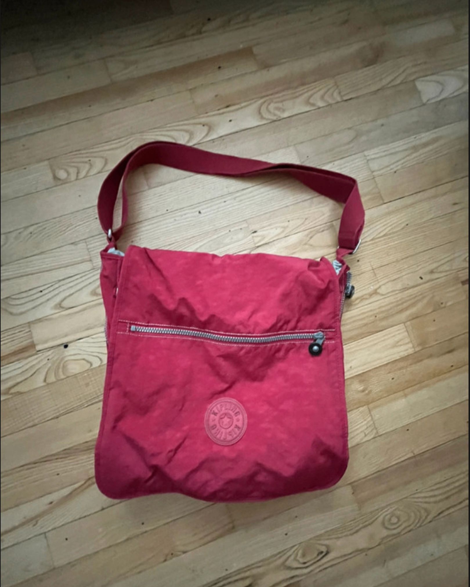 Kipling skulder task