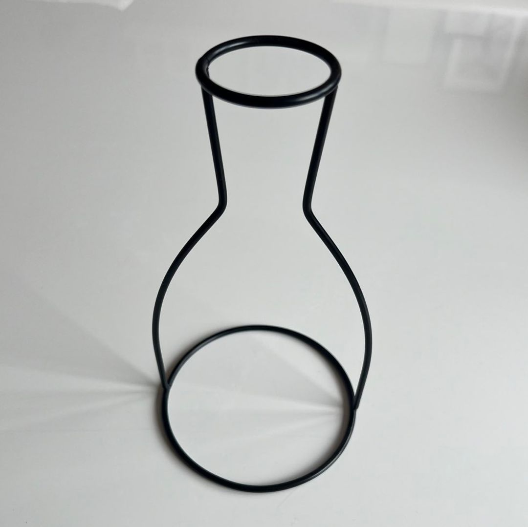 Silhouette Vase